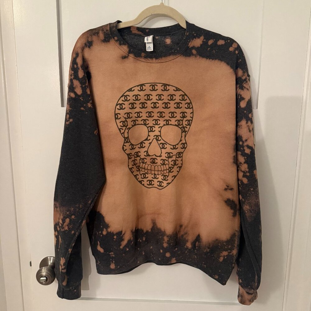Custom Oversized Fashion Sweater Size M
